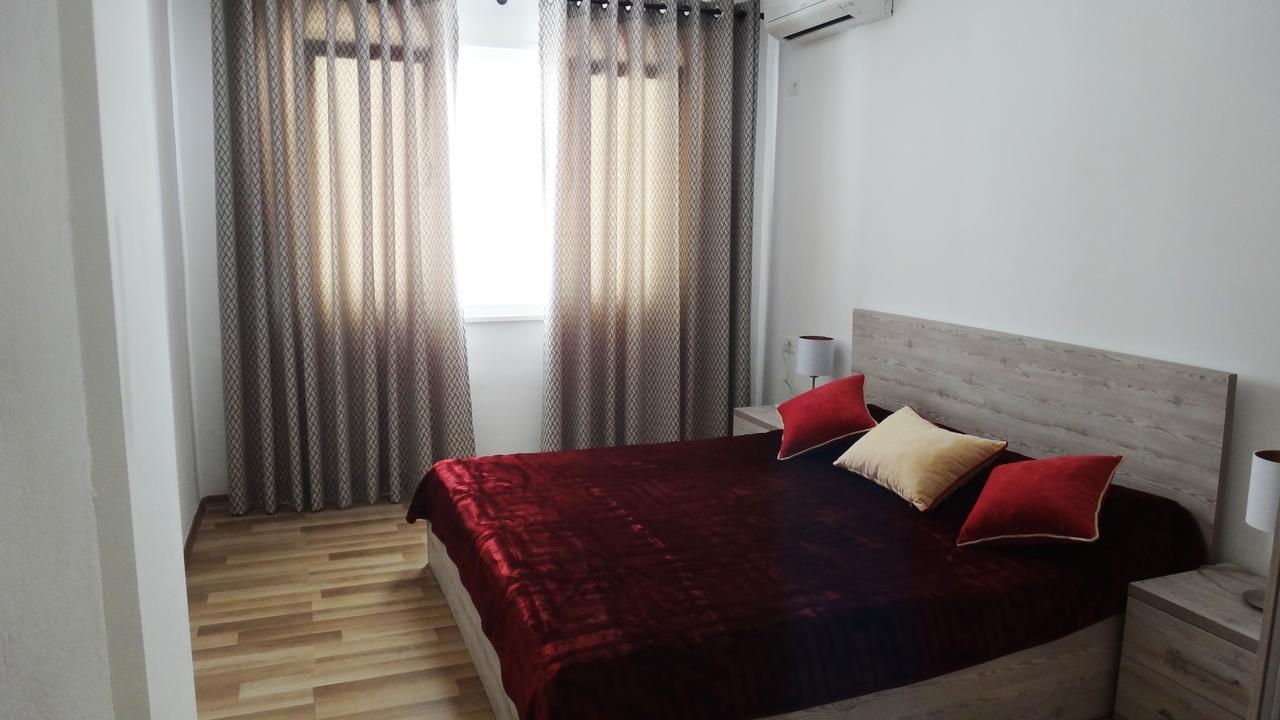 סרנדה Apartments In White Residence מראה חיצוני תמונה