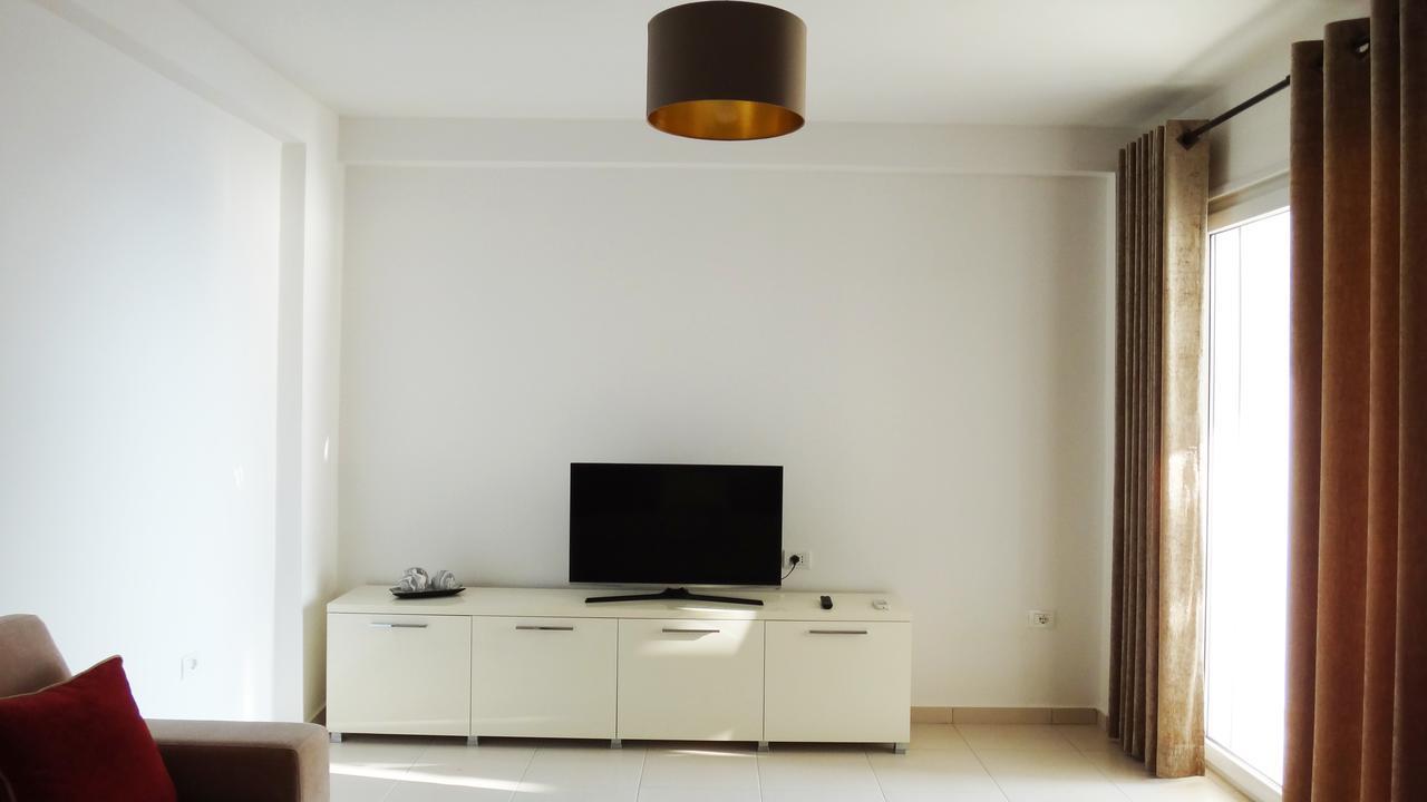 סרנדה Apartments In White Residence מראה חיצוני תמונה