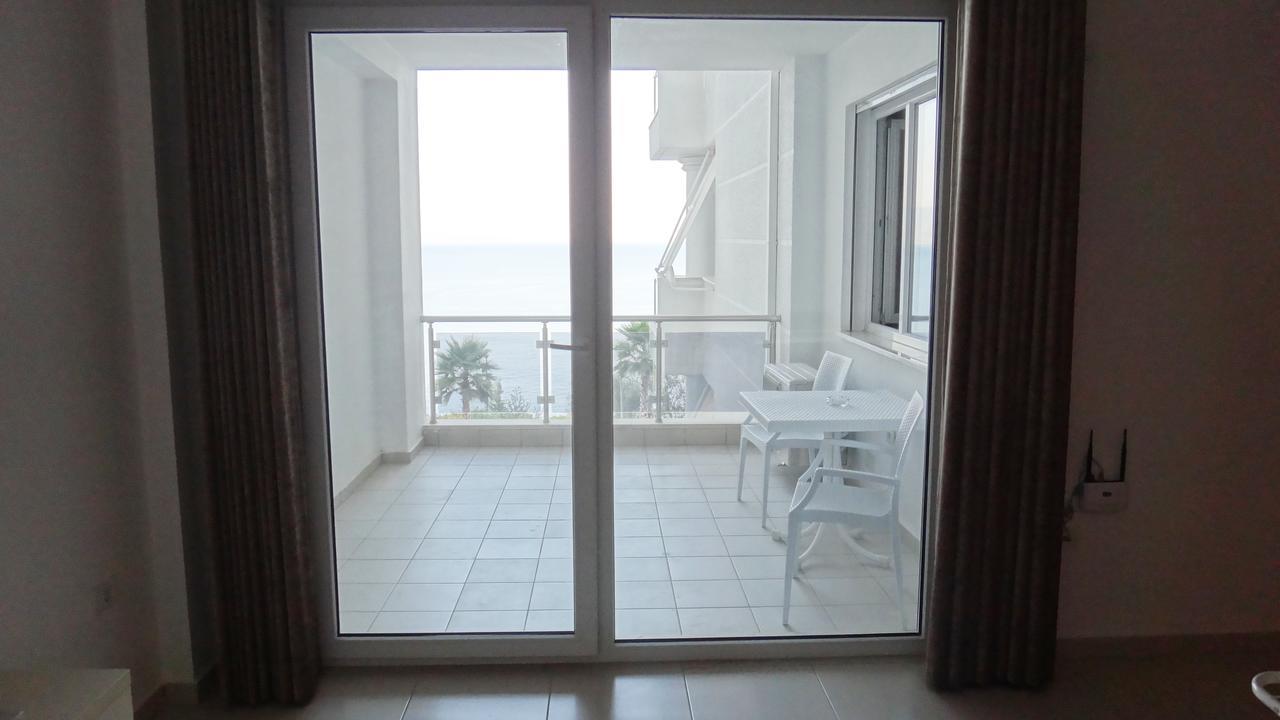 סרנדה Apartments In White Residence מראה חיצוני תמונה