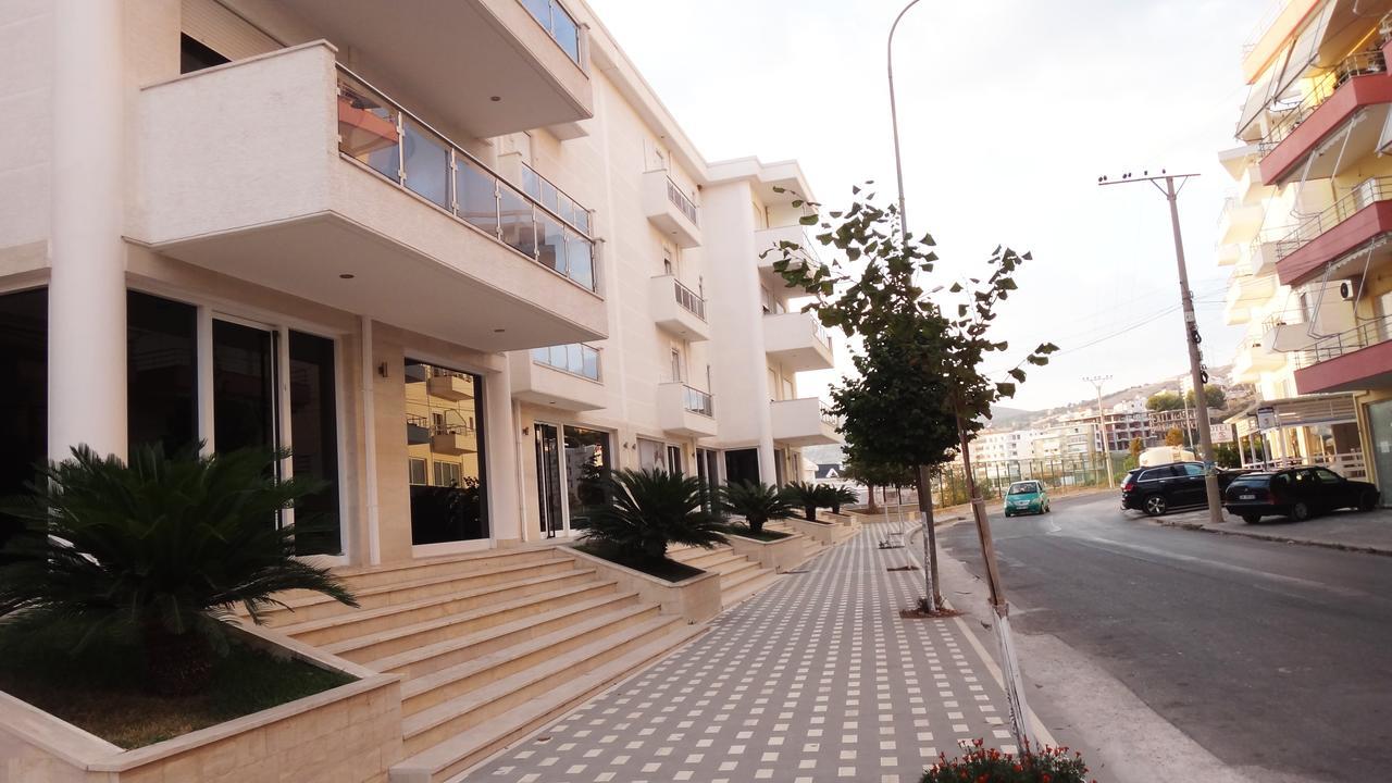 סרנדה Apartments In White Residence מראה חיצוני תמונה