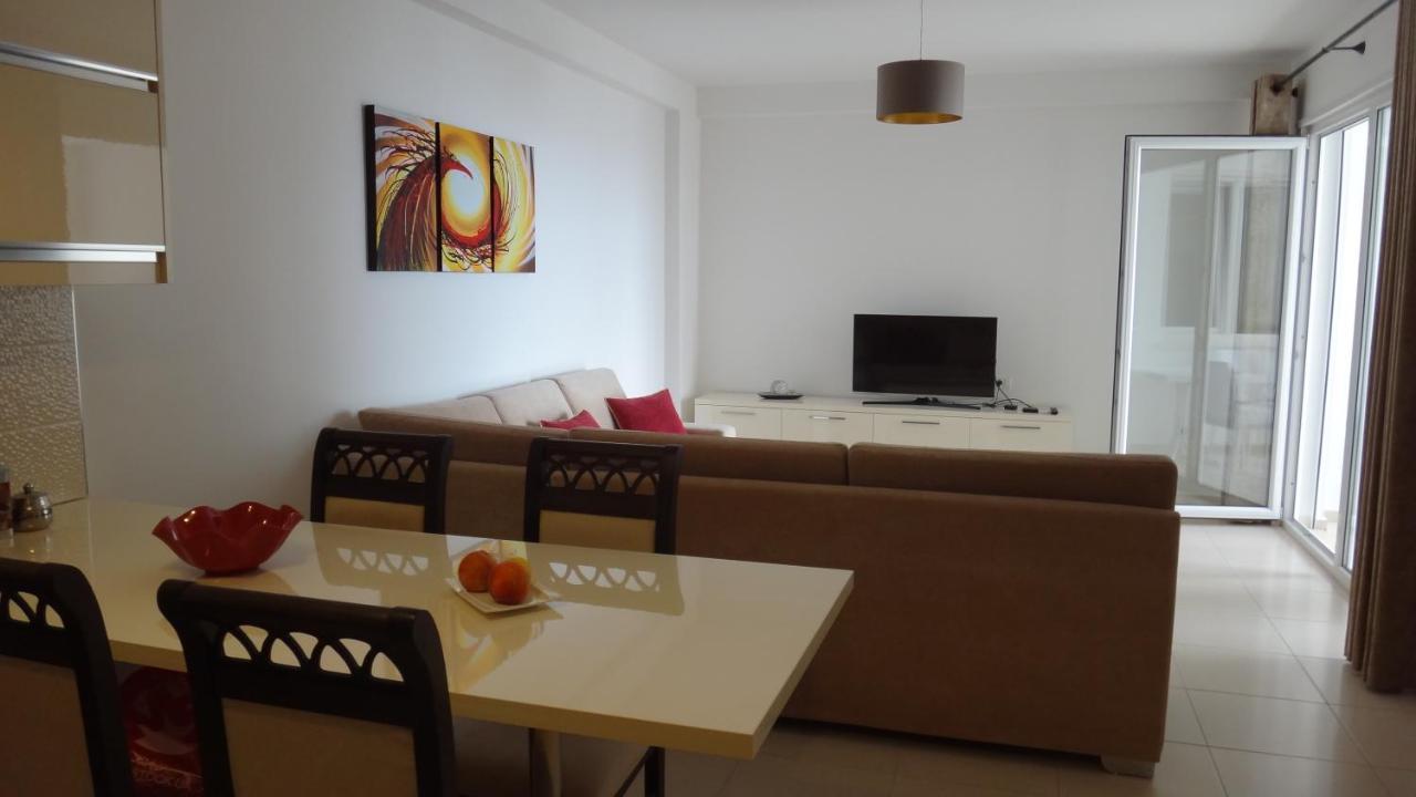 סרנדה Apartments In White Residence מראה חיצוני תמונה