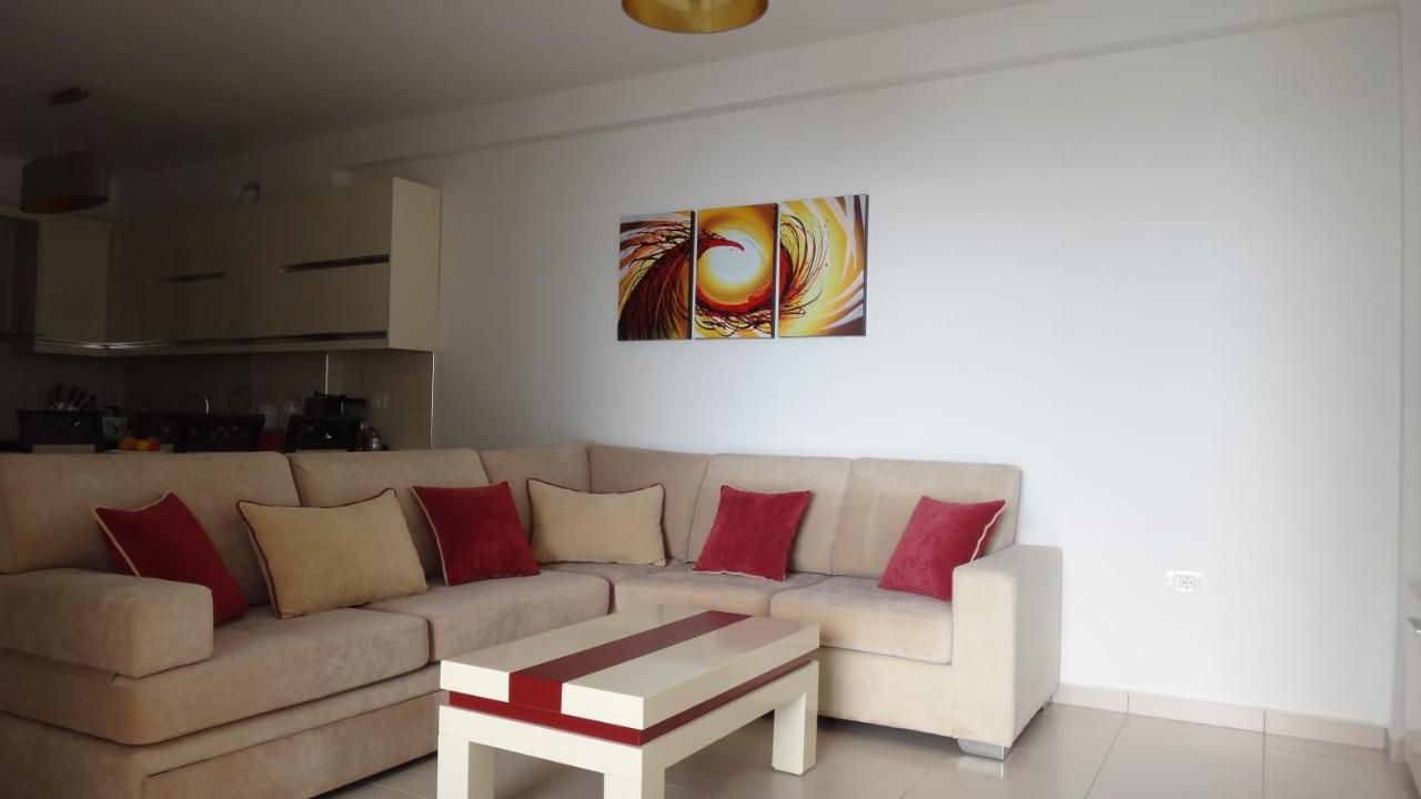 סרנדה Apartments In White Residence מראה חיצוני תמונה